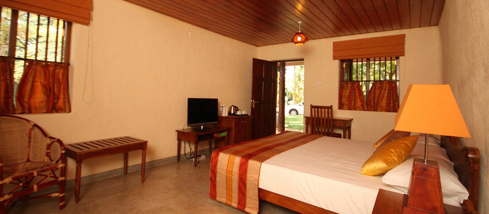 Grand & Gangula Hotel Dambulla Exterior photo