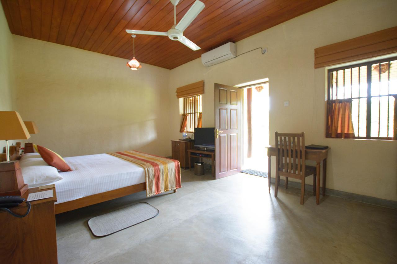 Grand & Gangula Hotel Dambulla Exterior photo