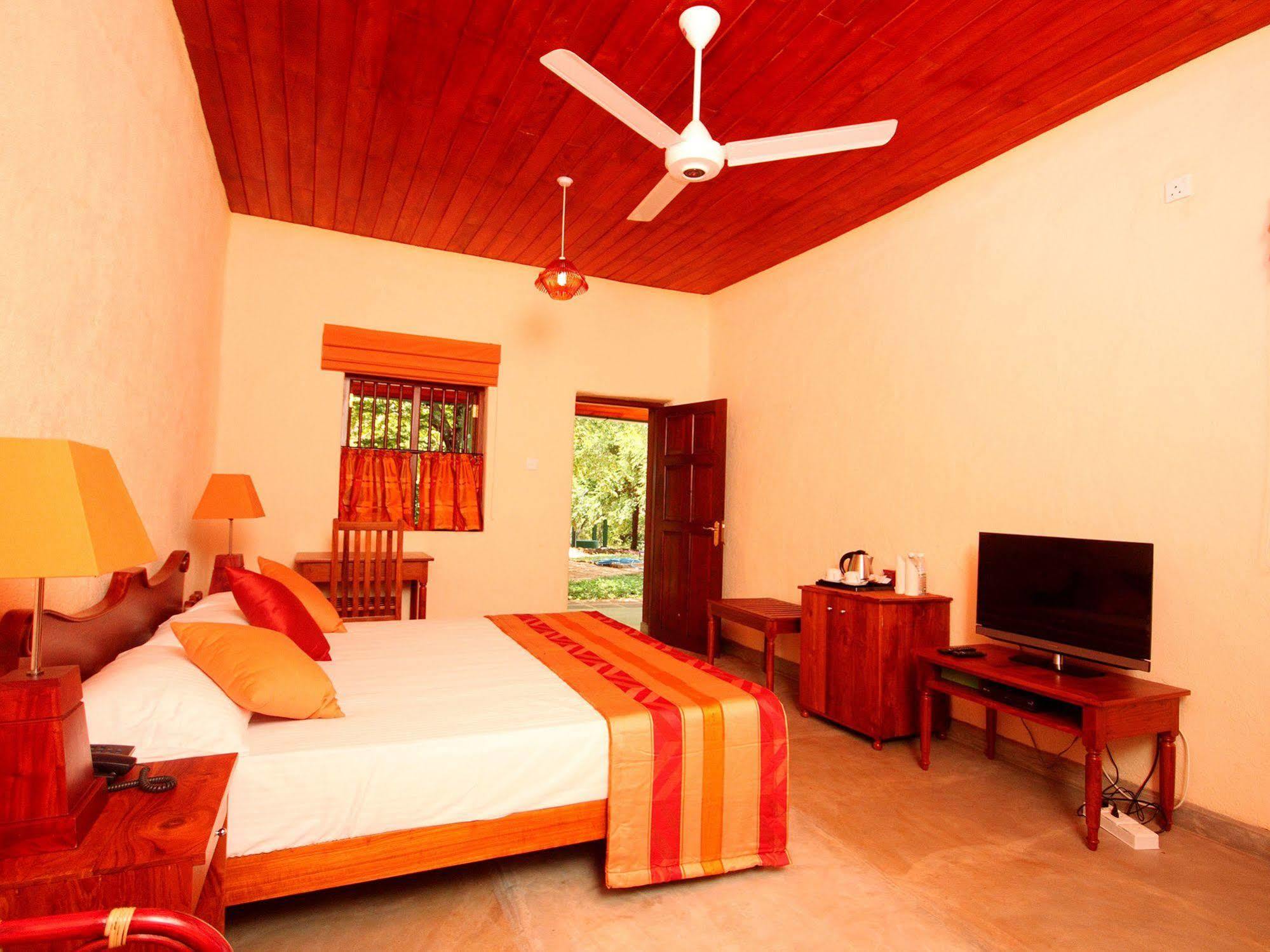 Grand & Gangula Hotel Dambulla Exterior photo